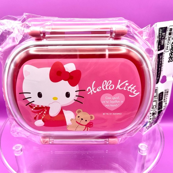 Sanrio Hello Kitty Teddy Bear Series Bento Box with matching Chopsticks - Picture 4 of 11
